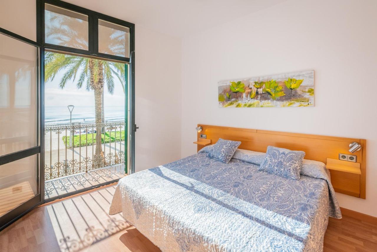 Insitges Ribera'S Beach מראה חיצוני תמונה